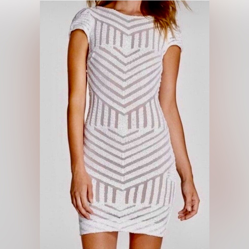 Dress The Population Cap Sleeve Tabitha White/Nude Sequin Bodycon Mini Dress